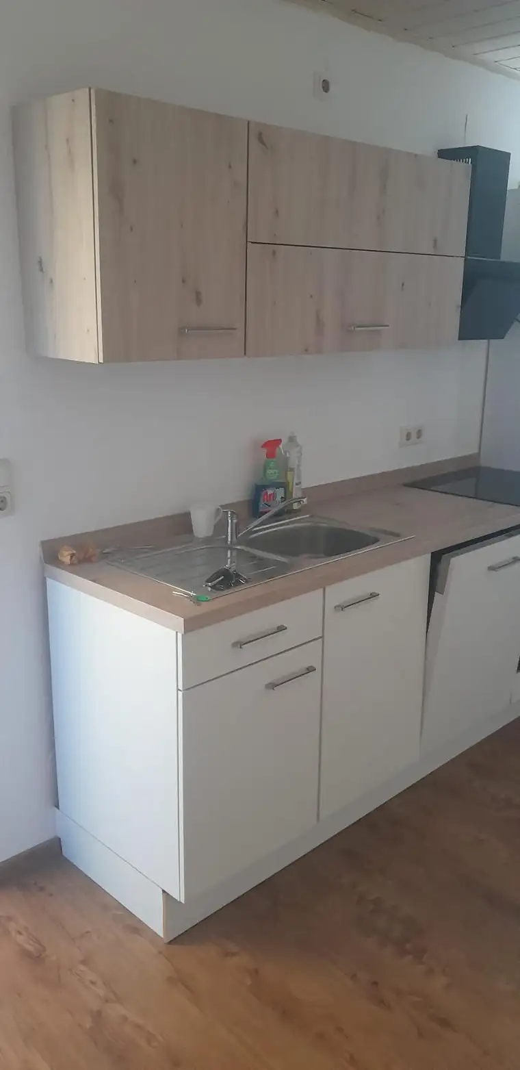 15544 Wohnung im Zentrum mit Balkon! GARTENBENÜTZUNG MÖGLICH!
