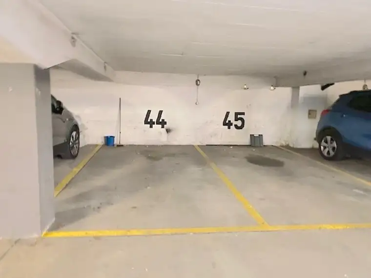PROVISIONSFREI VOM EIGENTÜMER! TIEFGARAGENSTELLPLATZ BEIM COLOSSEUM21!