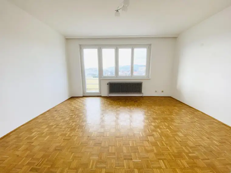 PROVISIONSFREI - HELLE 3-ZIMMER-WOHNUNG MIT WEITBLICK!