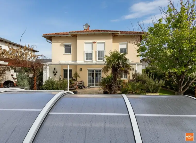 Wohlfühloase für die ganze Familie – Einfamilienhaus mit Pool in Achau