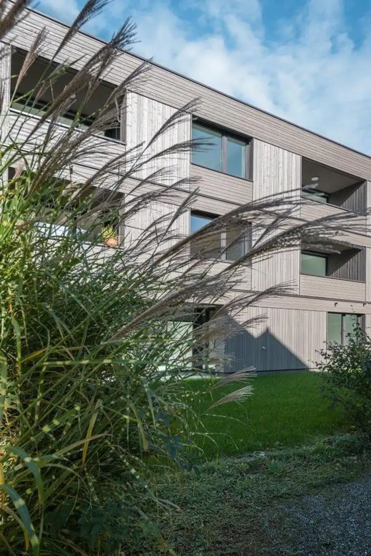 Bezugsfertige Familienoase mit großzügigem Garten &amp; Loggia