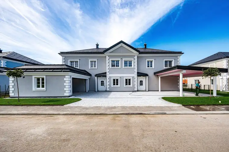 Hochwertiges niedrigenergie Doppelhaus mit Garage und Seezugang !