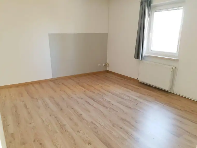 Ein - Zimmerwohnung zu vermieten!