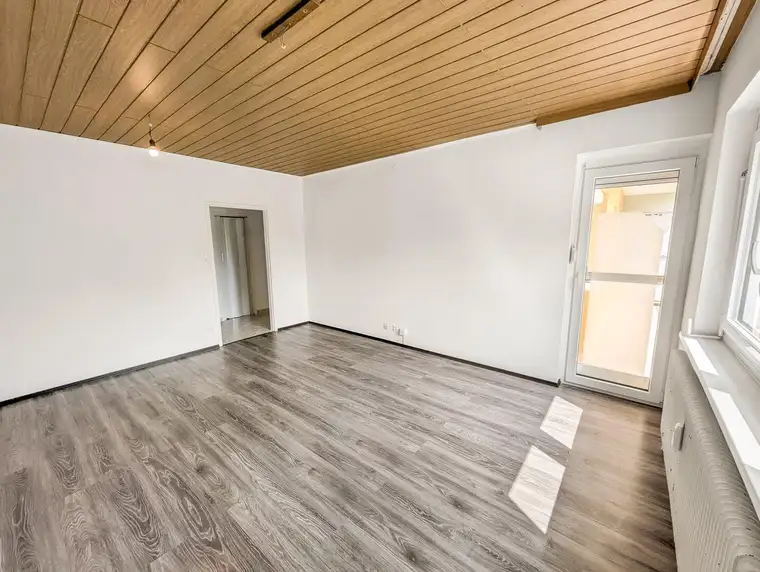Charmante 3-Zimmer-Wohnung mit Loggia am Zehnergürtel