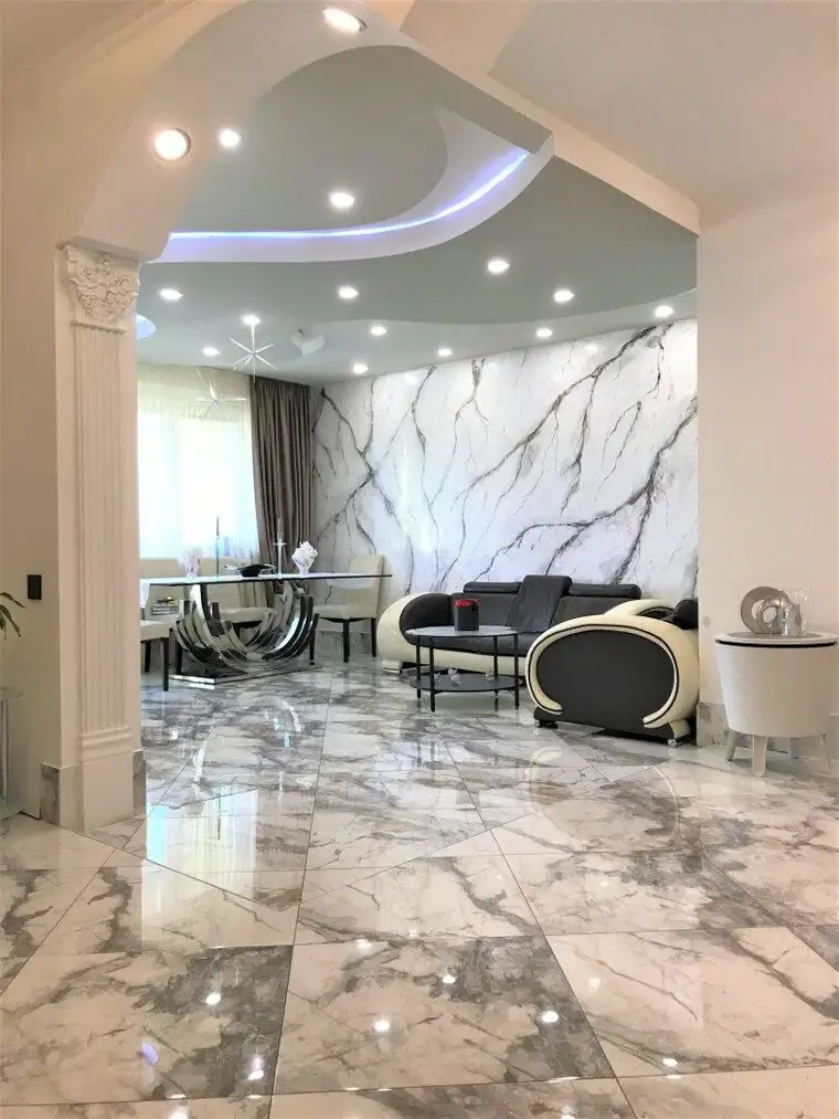 Traumhaftes Wohnen im Herzen von Baden – Stilvolle Wohnung mit Loggia nahe Kurpark &amp; Casino!