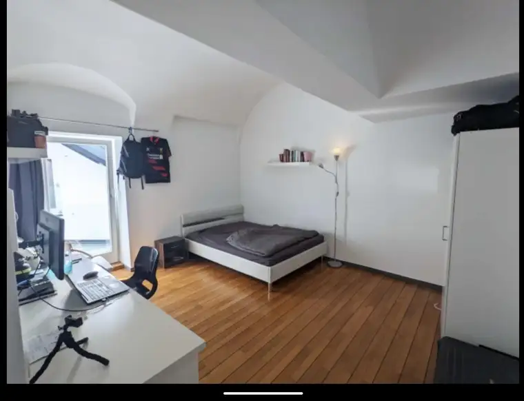 STEYR: WG-ZIMMER FREI! In Toplage nahe FH – Ideal für Studenten!