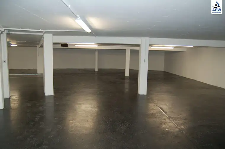 Schöne Garagenplätze in der Arndtstraße 53