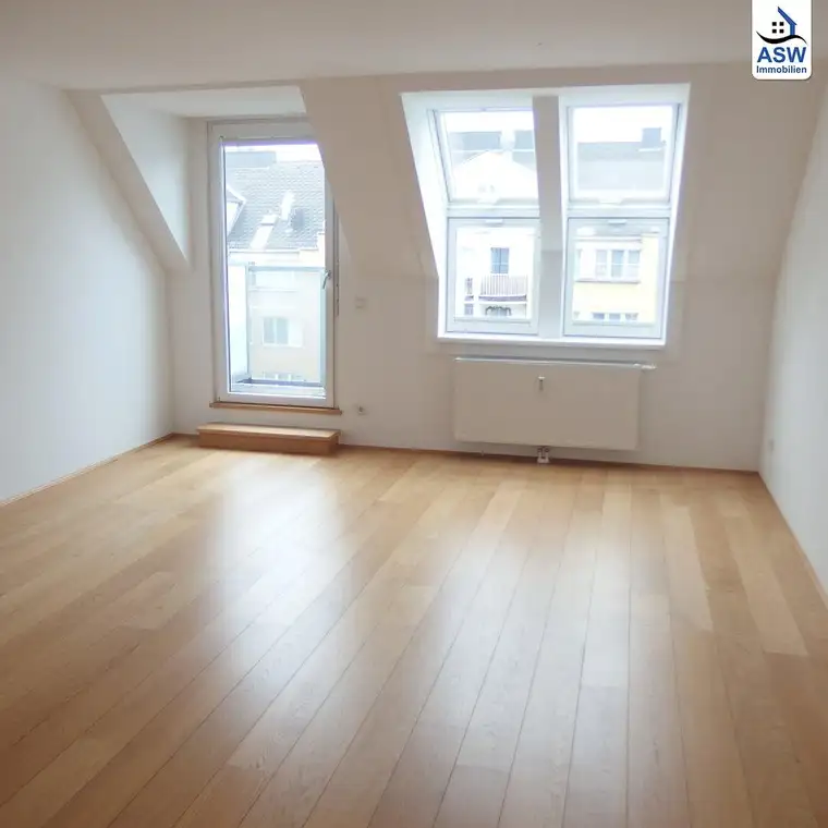 Wunderschöne 3-Zimmer Dachgeschoßwohnung mit Balkon in U-Bahn-Nähe (U3)