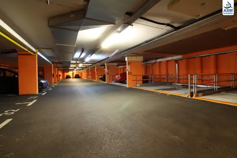 Zentrale Garagenplätze in der Zwinzstraße 1B/Adolf-Czettel-Gasse 6A (U3 Kendlerstraße)