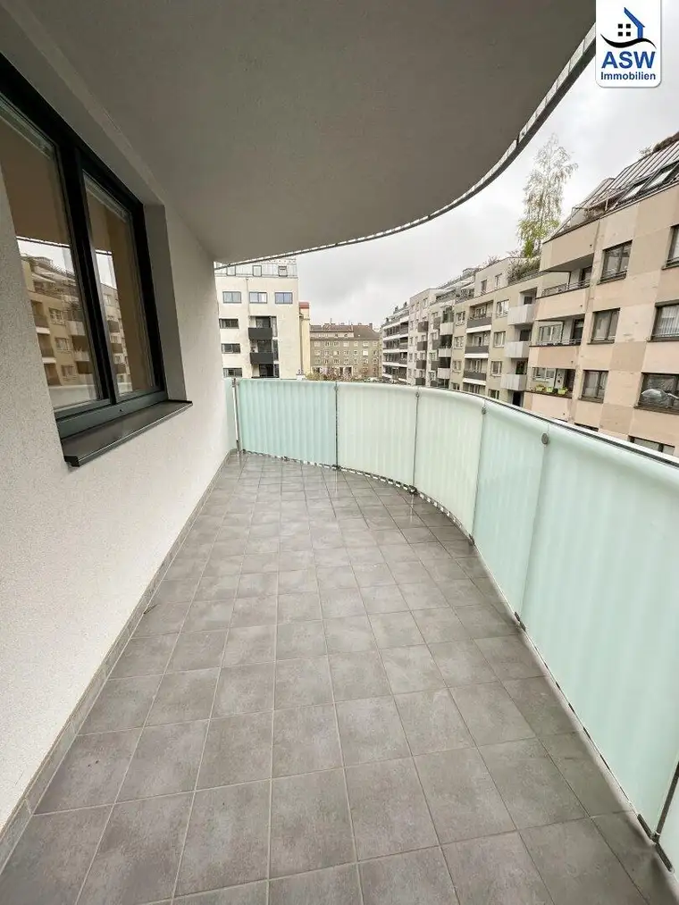 Top Vorsorgewohnung: Sonnige 2-Zimmerwohnung mit Loggia in U-Bahn-Nähe zum Verkauf (U3)