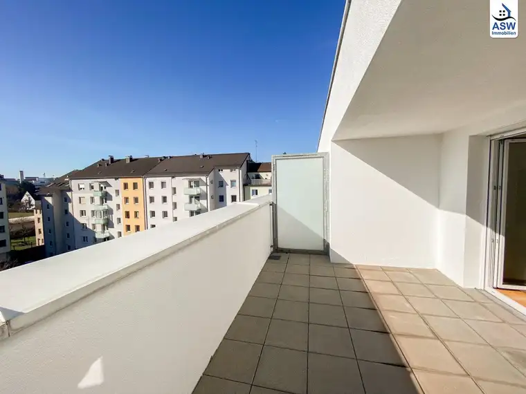 4-Zimmer-Dachgeschosswohnung mit schöner Terrasse