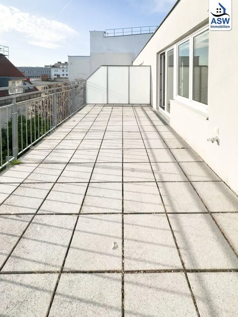 Exklusive 3-Zimmer-Maisonettewohnung mit schöner Dachterrasse