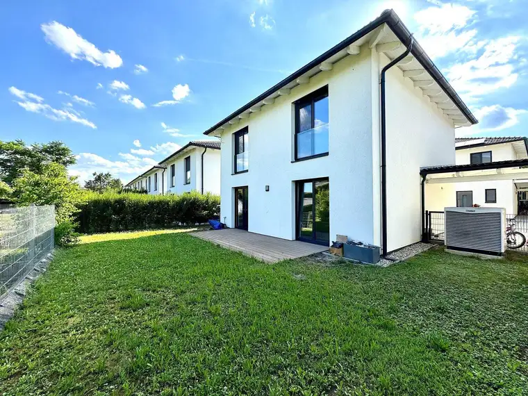 Exclusive Family Home with Private Garden - Seestadt Villen Aspern
