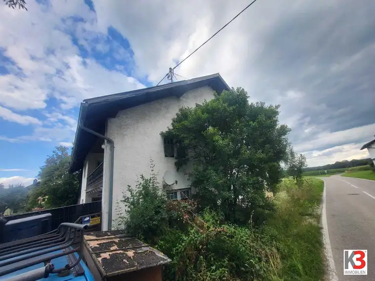 K3 - Sanierungsbedürftiges Einfamilienhaus mit großem Grundstück!