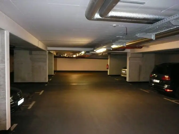 Garagenplatz Fultonstraße