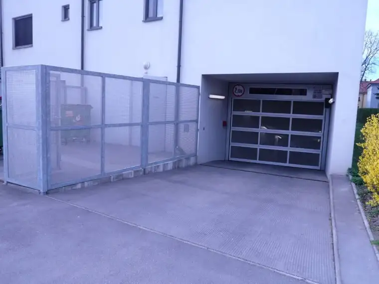 Garagenplatz Wimpffengasse