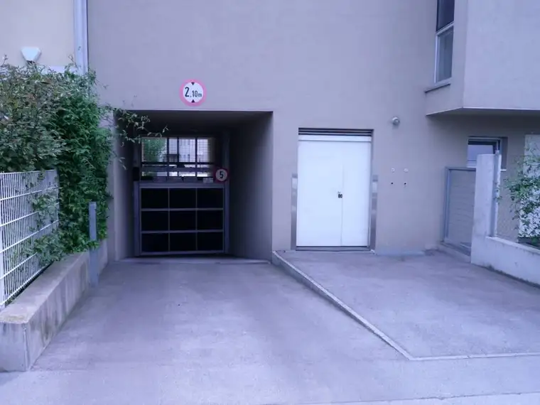 Parkplatz in der Auer Welsbach Strasse 63