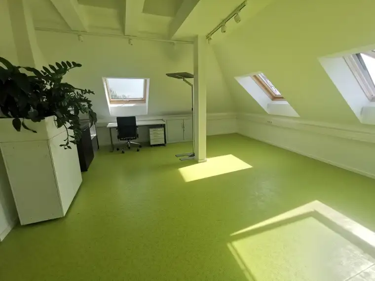 Neubau, Erstbezug - kompakter Büroraum in Bürogemeinschaft