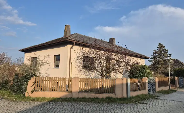 Einfamilienhaus - Bungalow - Tattendorf