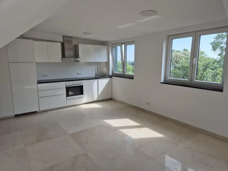 Dachgeschoßwohnung über dem Thermalbad Vöslau - luxuriöse Ausstattung
