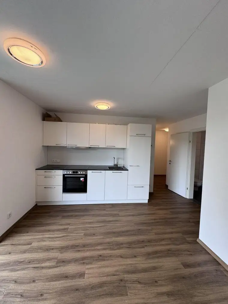 Moderne 2-Zimmer-Wohnung mit Balkon!