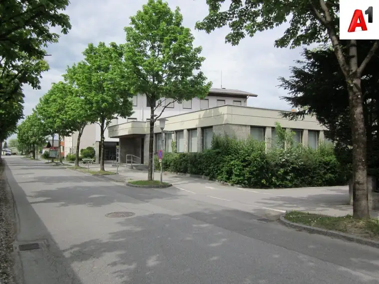 Attraktive Geschäftsflächen provisionsfrei in zentraler Lage in Golling zu vermieten
