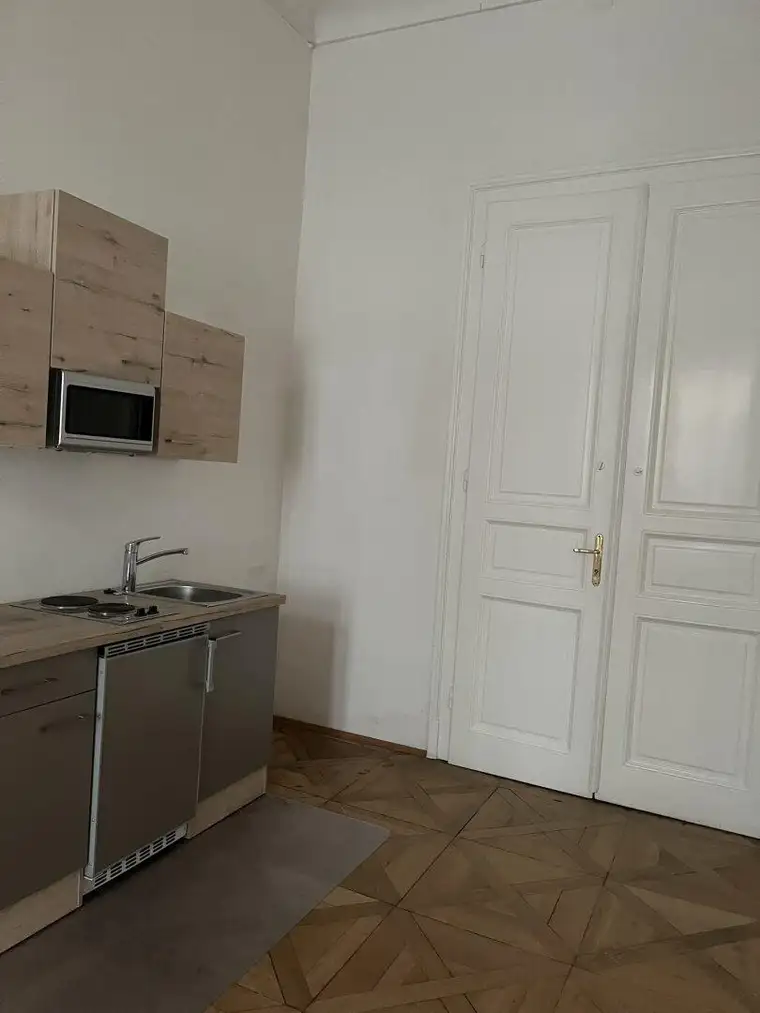 103 m² Praxis / Bürofläche in bester Lage (Universitätsnähe)