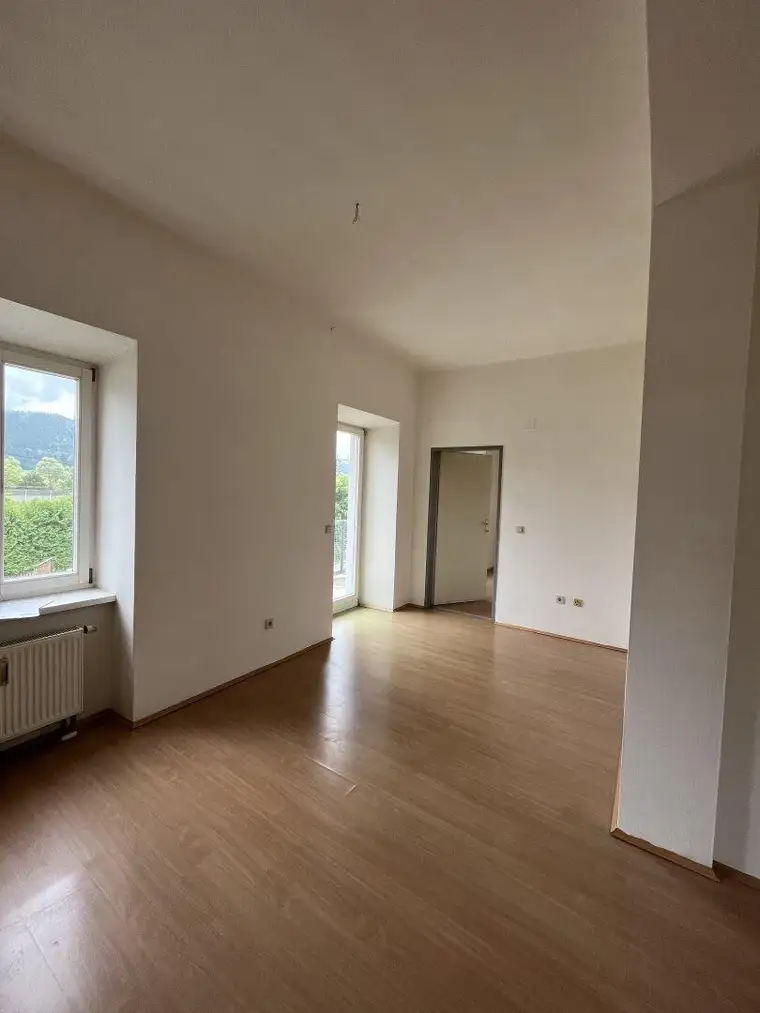 ++ saubere 66 m² Wohnung mit Balkon im Ortsteil Preßnitz++
