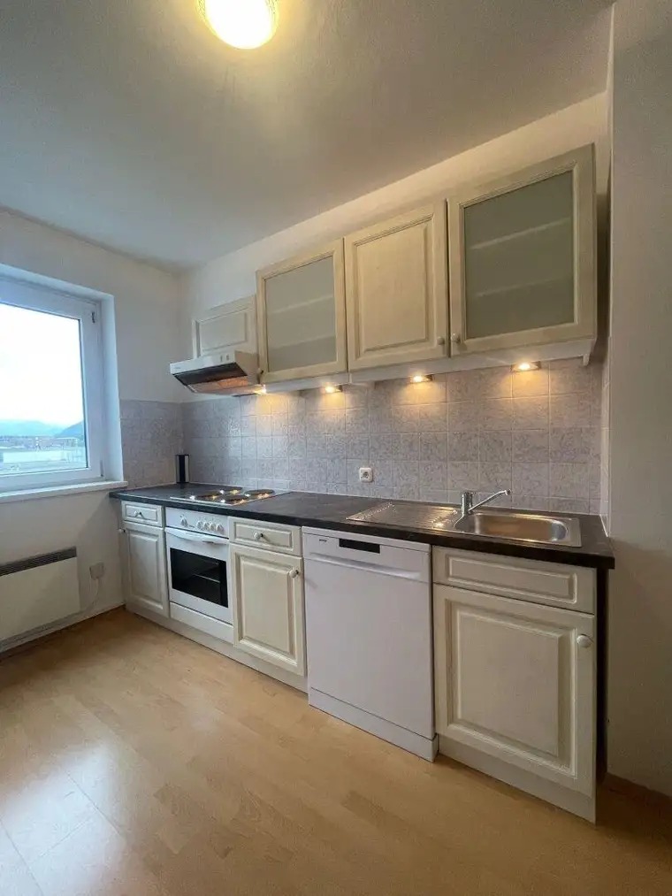 ETW mit Lift und Loggia - bereits sehr gut vermietet!!