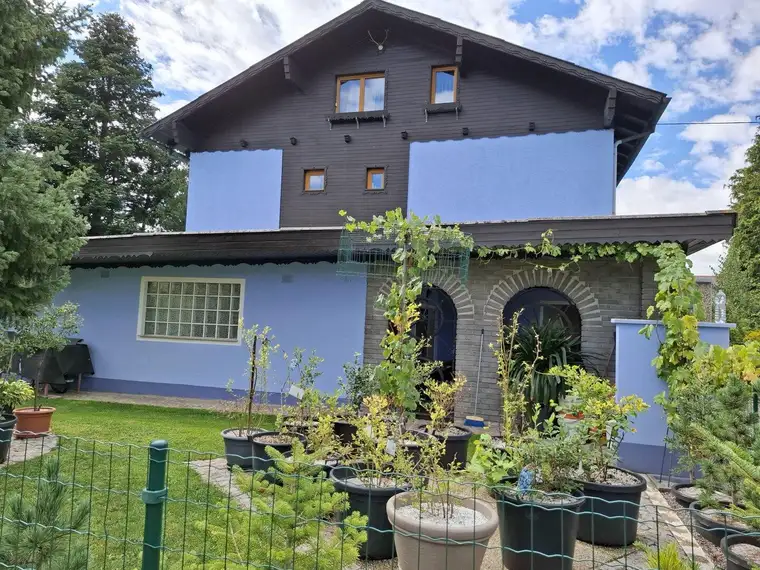3-Familien-Wohnhaus (Refinanzierungsobjekt)