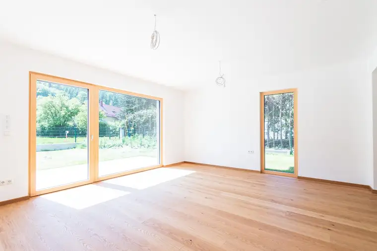 Wohnen im Helenental bei Baden: Architekten-Reihenhäuser in Niedrigstenergiebauweise