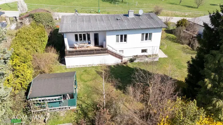 Sonniges Einfamilienhaus mit Garten und Garage in Irenental