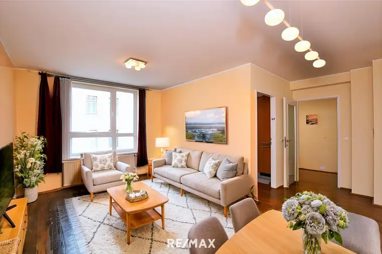 3-Zimmer-Wohnung mit Wohlfühlfaktor: Grünblick, Garage und Top-Anbindung!