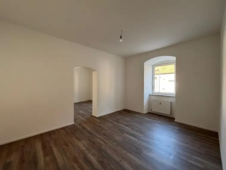 WOHNUNGSHIT - 5 Zimmer, NEU saniert um NUR € 1.400,00 inkl. ALLEM ausser Strom