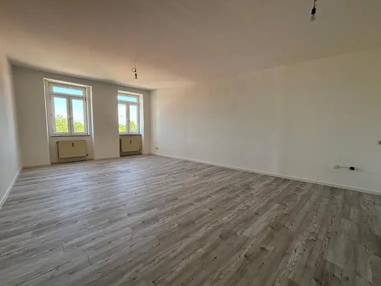 HERBSTHIT- 4 ZIMMER um NUR € 1.300,00 inkl. ALLEM, ausser Strom