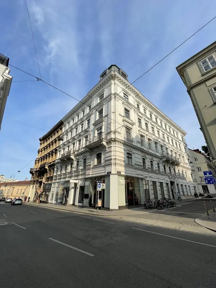 Top-Ecklokal in der Burggasse beim MQ/Volkstheater. Ideal für Galerien, hochwertige Bäckereien, o.ä.