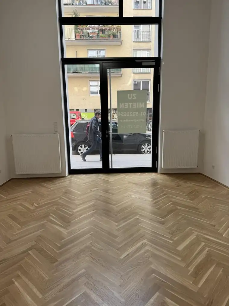 Erstbezug: Erdgeschossbüro-/Geschäftsfläche - perfekt für Kreativbranche, Kleinunternehmen u.ä.