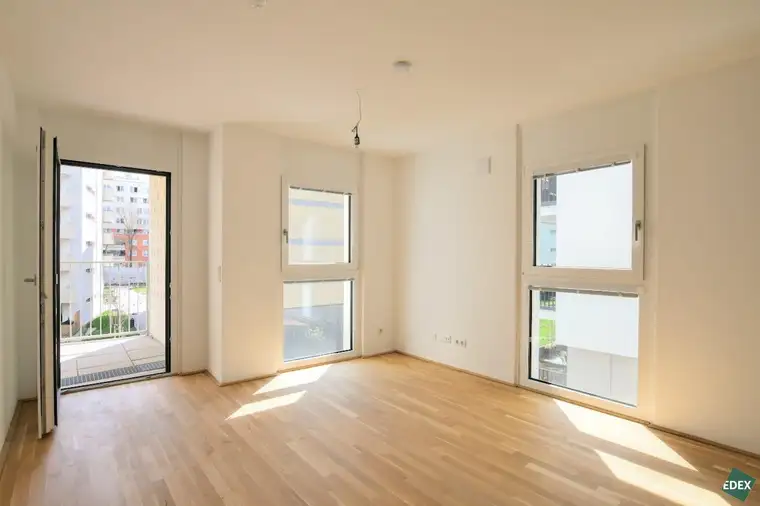 IU – Schöne 2-Zimmer-Wohnung mit Balkon