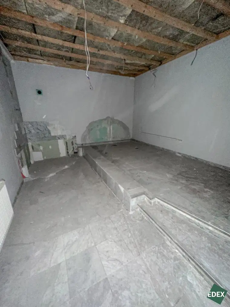 Großes Souterrain in guter Lage