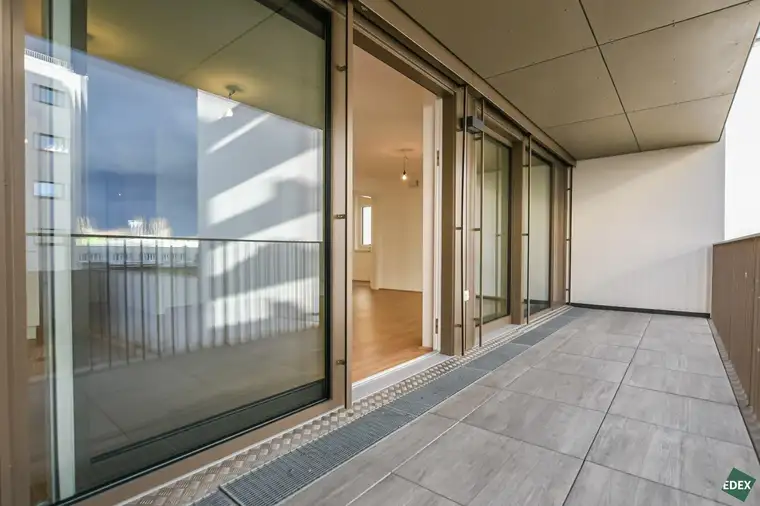 IU – Traumhafte 4-Zimmer Wohnung mit zwei Balkonen in Hofruhelage