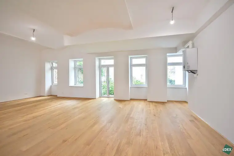 ERSTBEZUG - Modernes Geschäftslokal samt Garten nahe Augarten