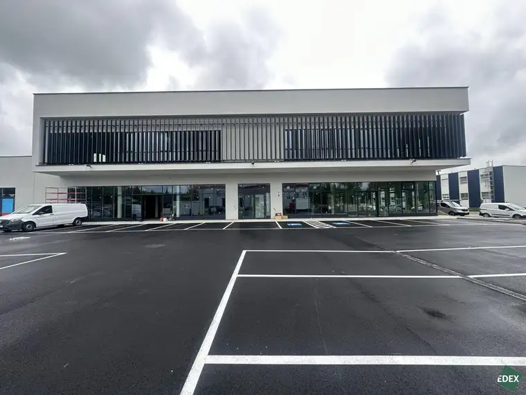 Neubau | Modernes Büro direkt beim Auhof-Center