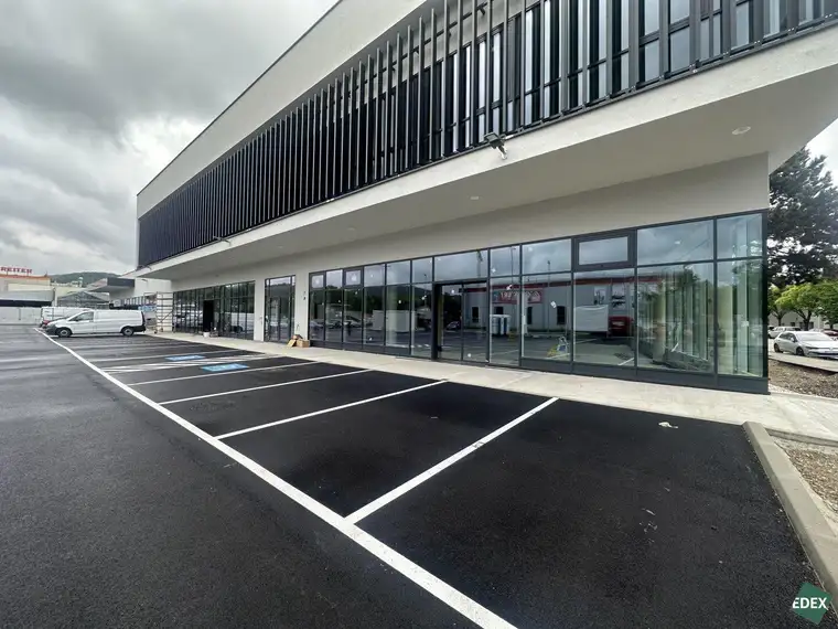 ERSTBEZUG | Moderne Gewerbefläche direkt beim Auhof-Center
