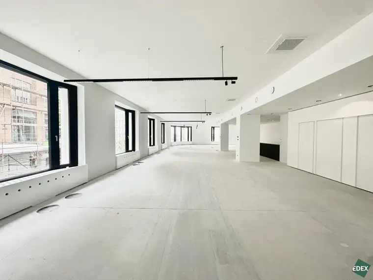 ERSTBEZUG | Modernes Büro auf der Mariahilfer Straße