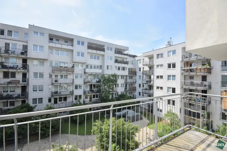 Seidengasse | 2-Zimmer-Ruhelage mit Balkon im Innenhof – 1070 Wien