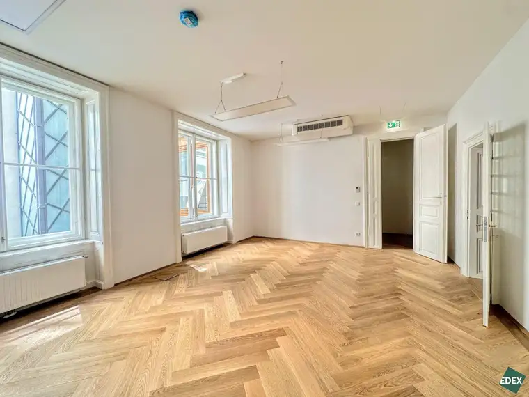 Erstbezug nach Sanierung | Klimatisiertes Altbau-Büro am Schottenring