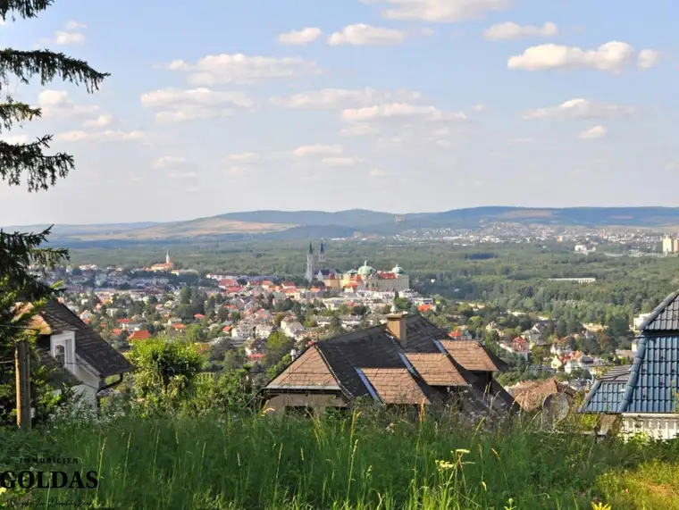 Panorama-Grundstück mit beeindruckender Fernsicht