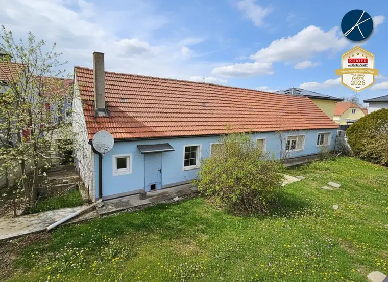 Sanierungsbedürftiges Bungalow mit VIEL PLATZ