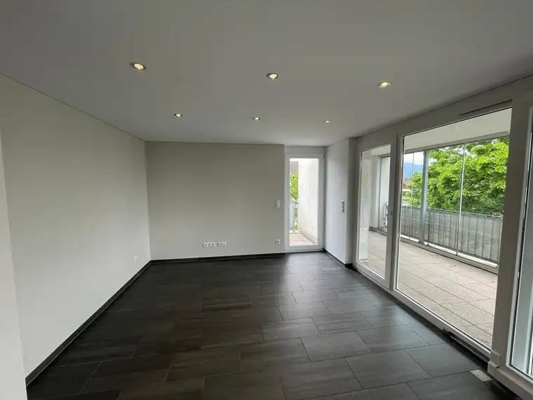 Geräumige 5-Zi-Dachgeschosswohnung zu verkaufen!
