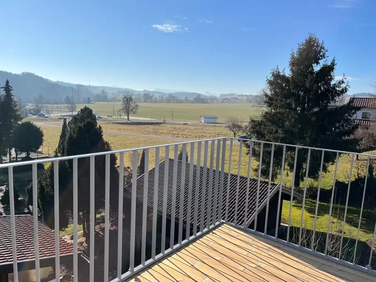 BERNDORF / Neue Dachterrassenwohnung Salzburger Seenland / Hohe neue Wohnbauförderung!